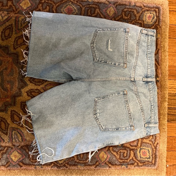 NWT Frame le slouch Bermuda, Current on website - Picture 5 of 5